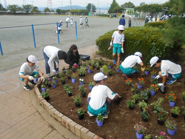 榛沢小学校