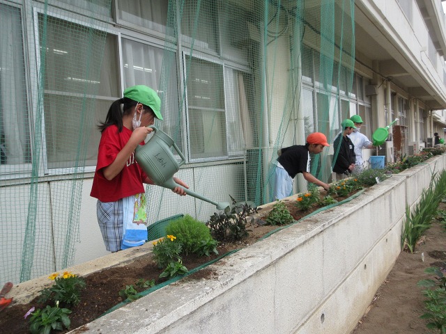 上柴西小学校