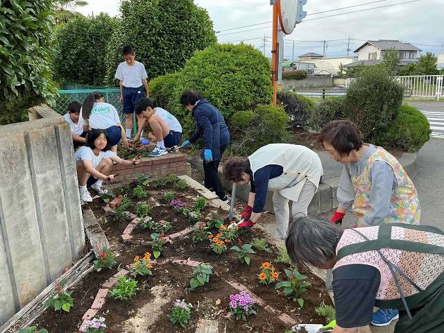 川本中学校