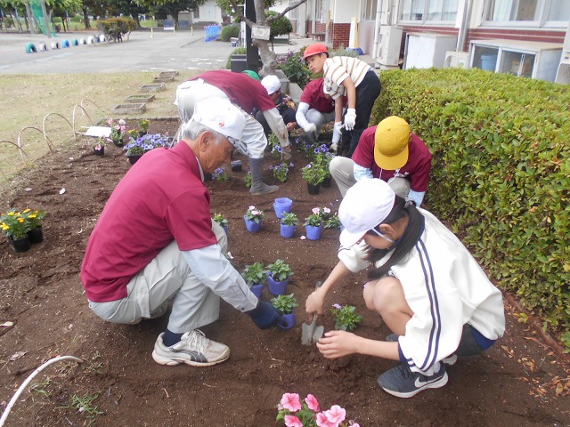 岡部西小学校