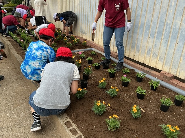 岡部小学校