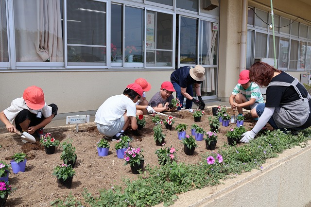 大寄小学校