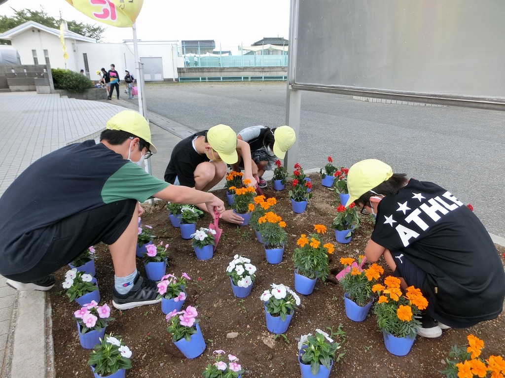 深谷西小学校