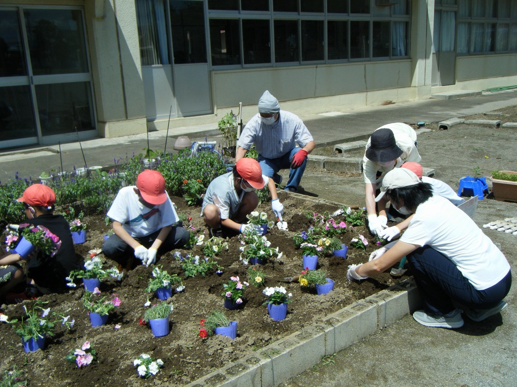 大寄小学校