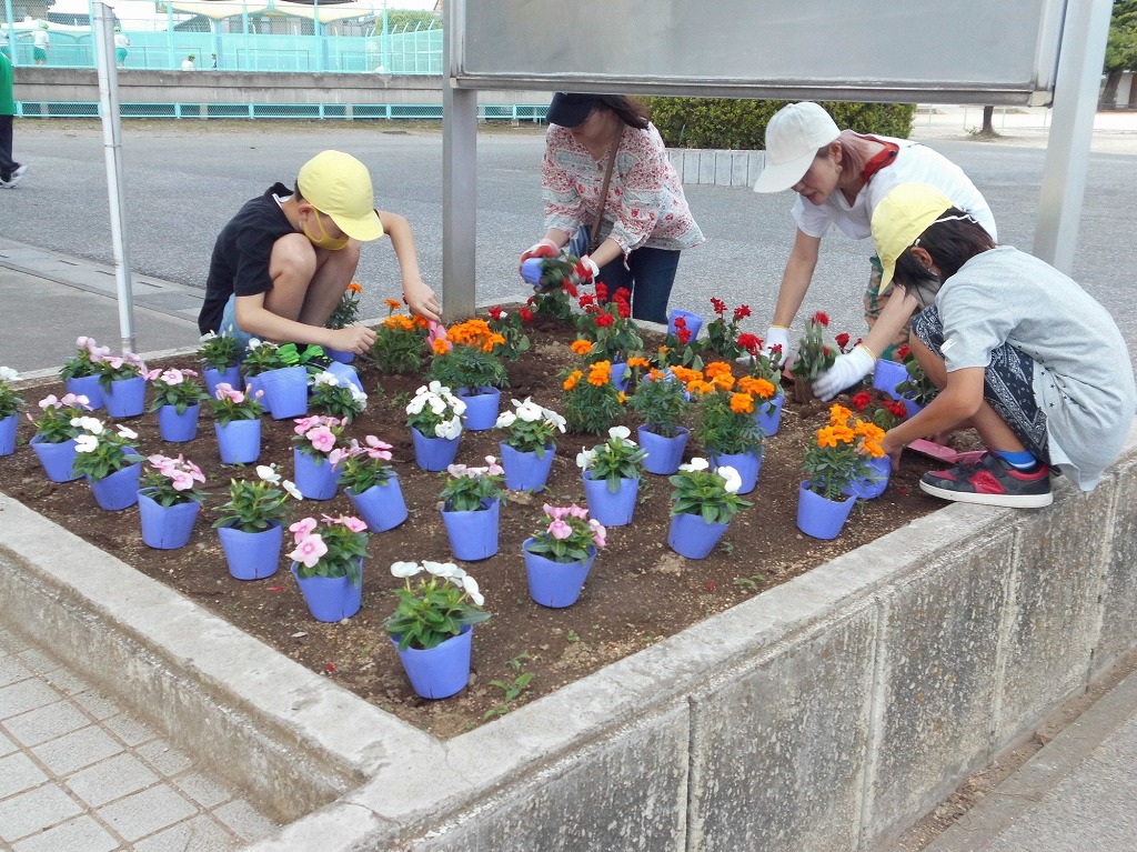 深谷西小学校