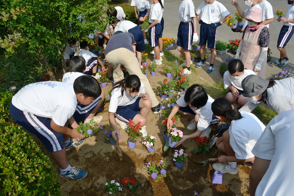 岡部中学校
