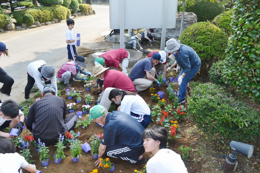 岡部中学校