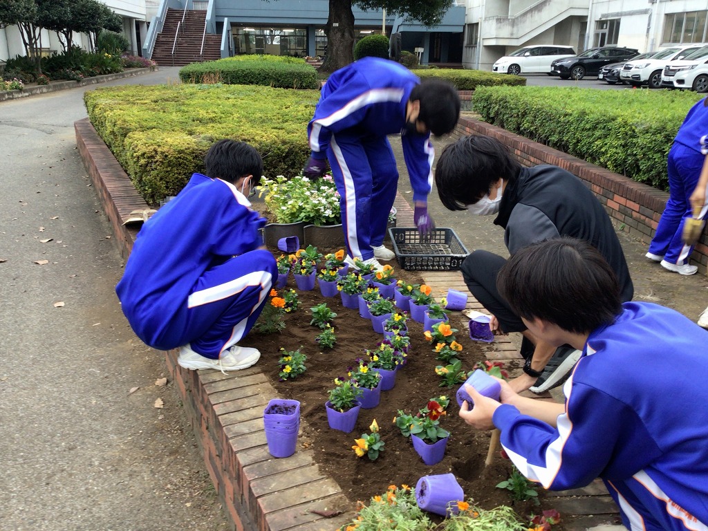 上柴中学校