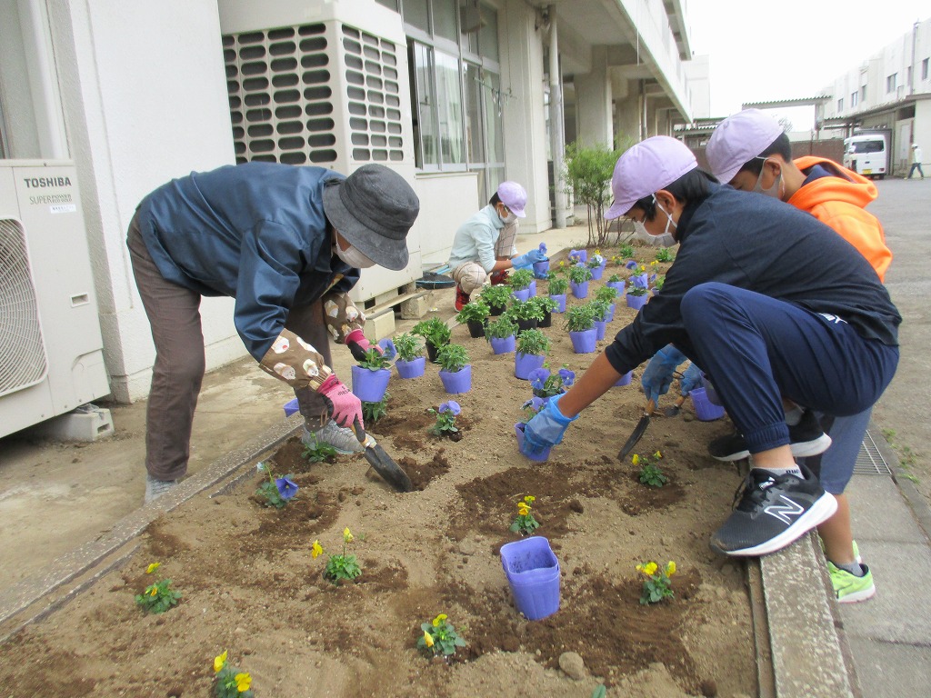 桜ケ丘小学校