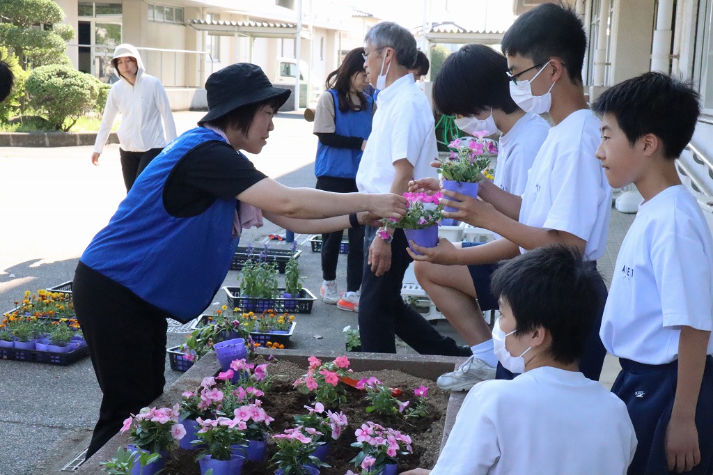 明戸中学校