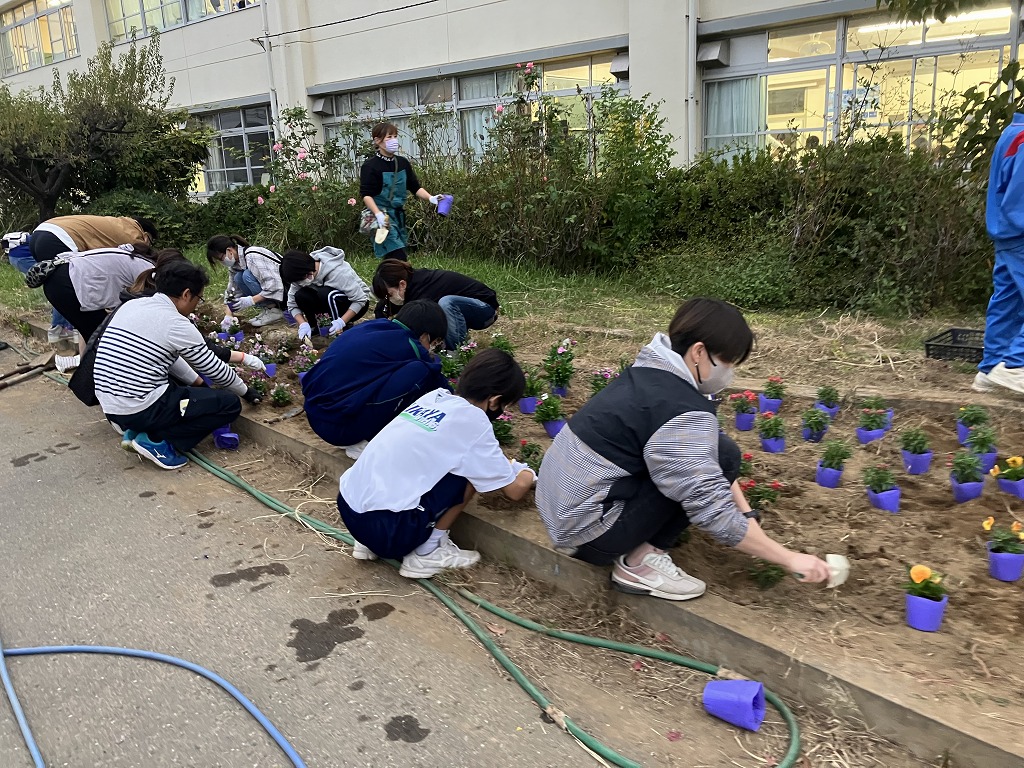 深谷中学校