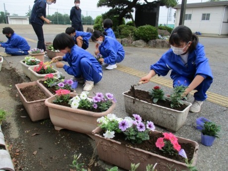 豊里中学校
