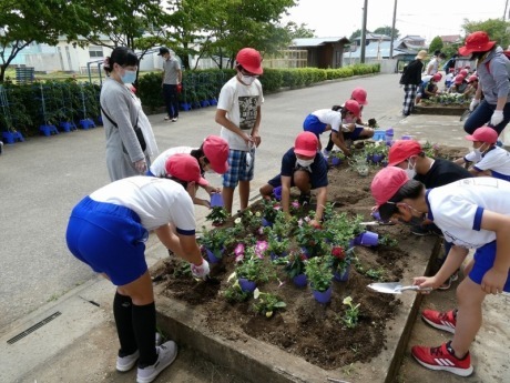 明戸小学校