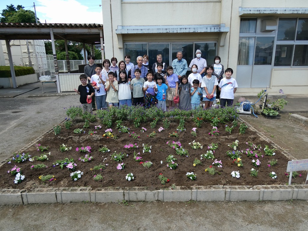 大寄小学校