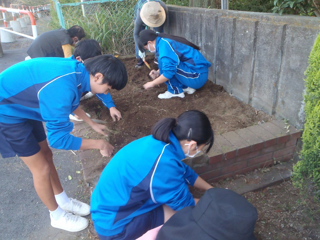 川本中学校