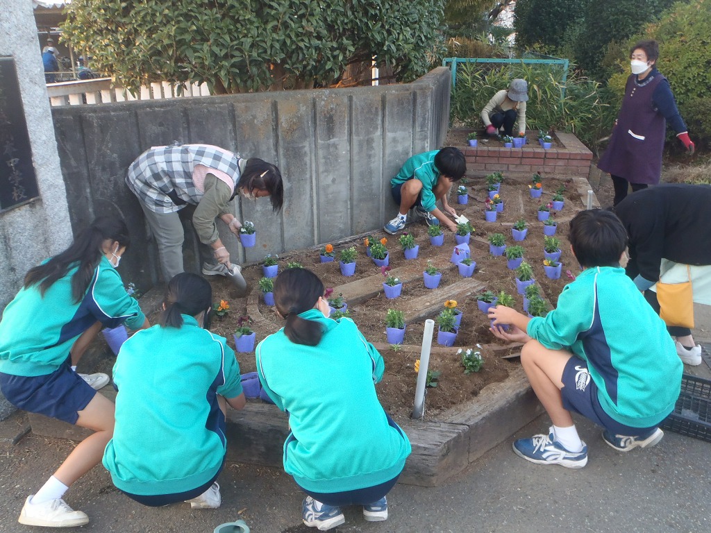 川本中学校