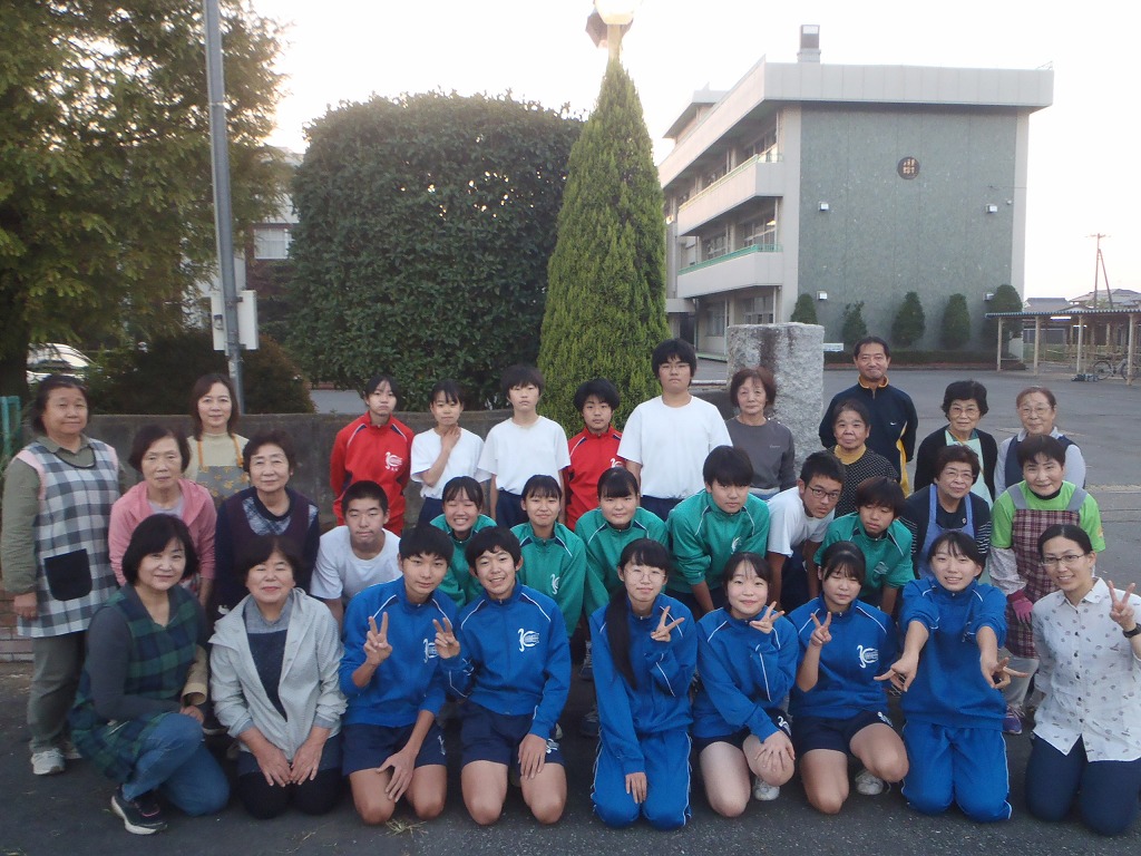 川本中学校