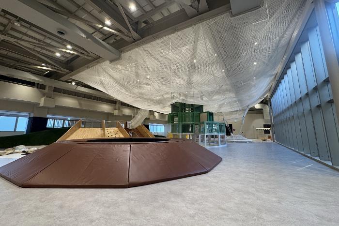 R7.12.15内部クリーニング、屋内遊具取付、インターロッキングブロック舗装