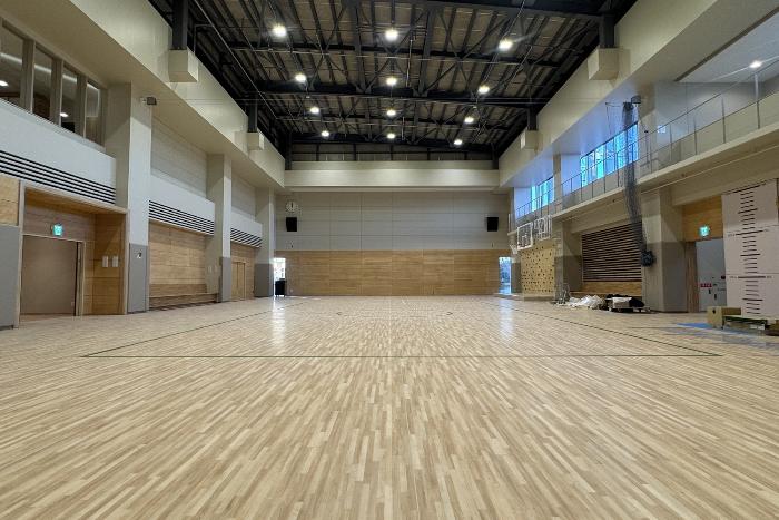 R7.12.15内部クリーニング、屋内遊具取付、インターロッキングブロック舗装