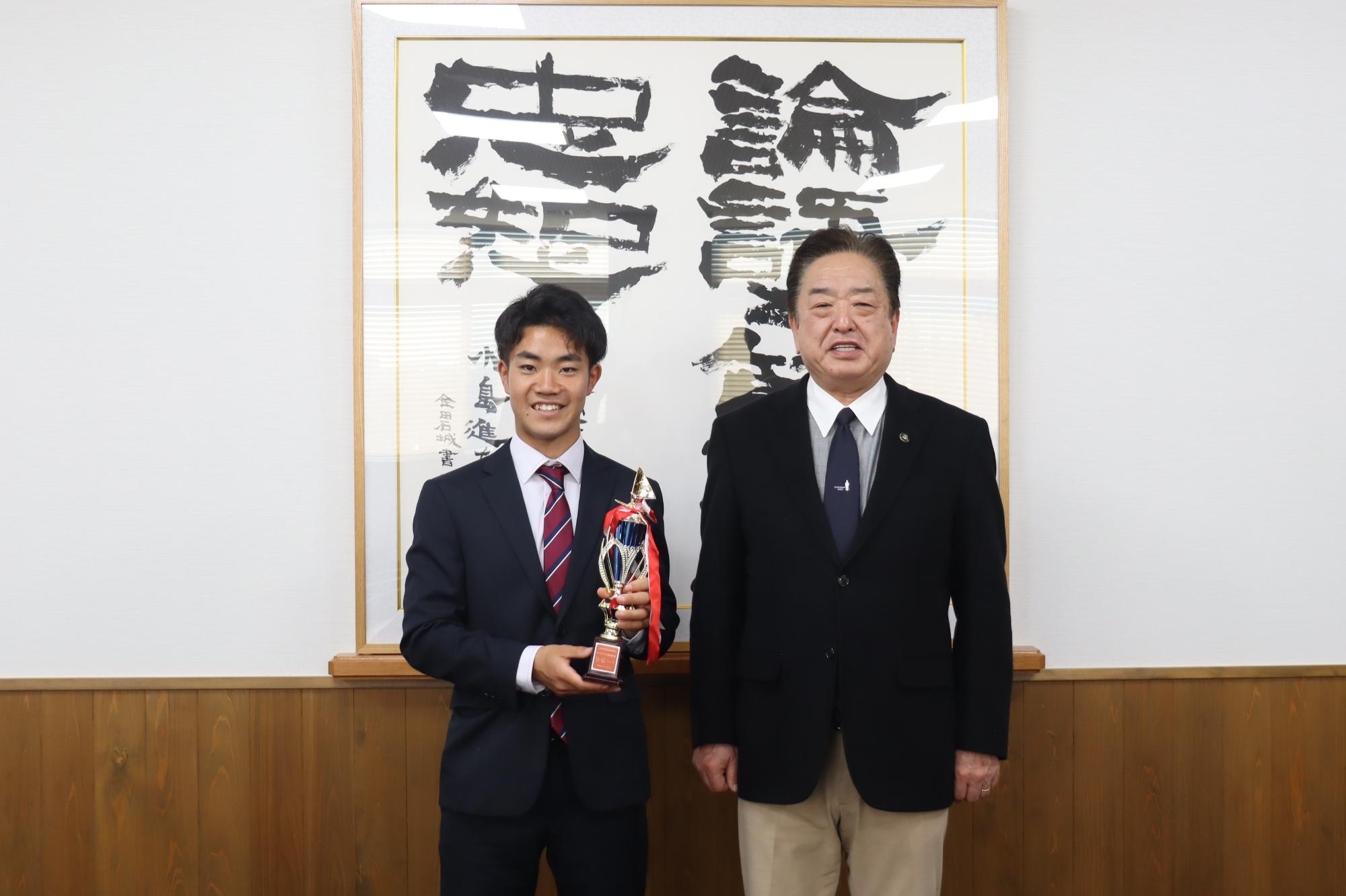 市長表敬訪問（茂木和也選手）