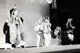 内ヶ島の万作踊り(段物:お半・長右衛門)